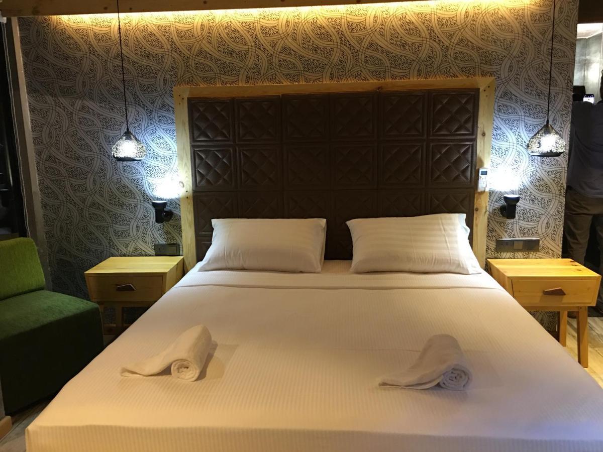 Suncoast Beach Hotel ميريسا المظهر الخارجي الصورة
