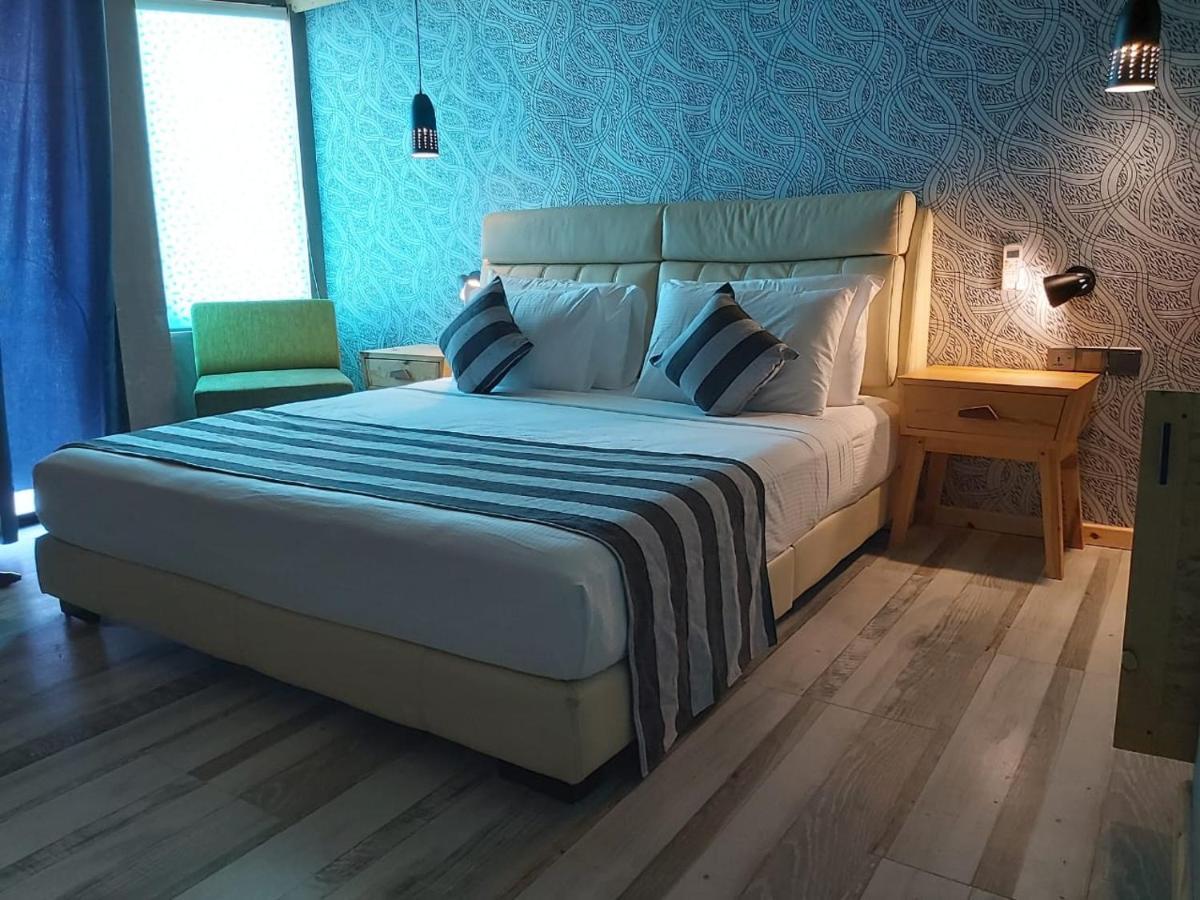 Suncoast Beach Hotel ميريسا المظهر الخارجي الصورة