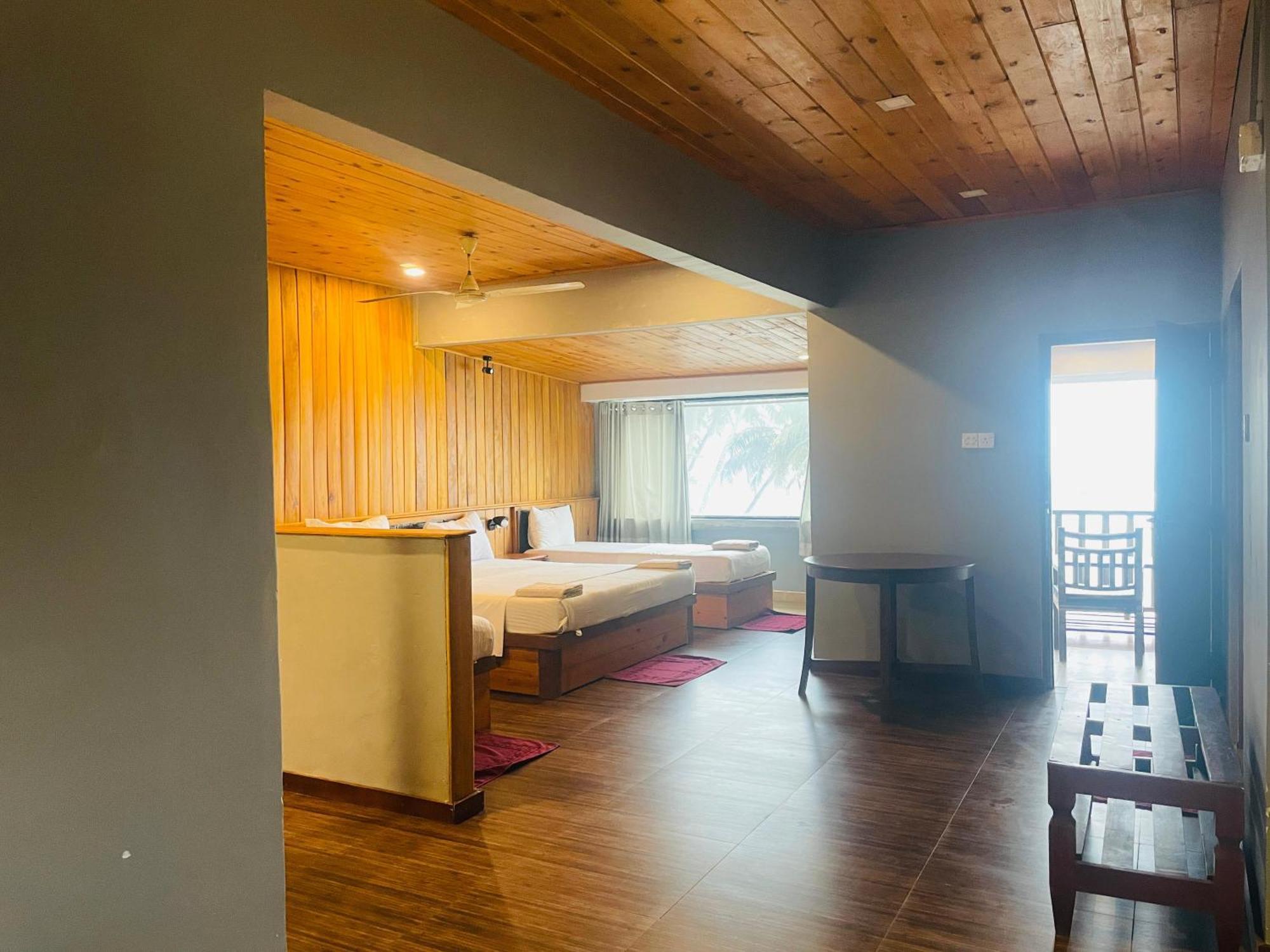 Suncoast Beach Hotel ميريسا المظهر الخارجي الصورة